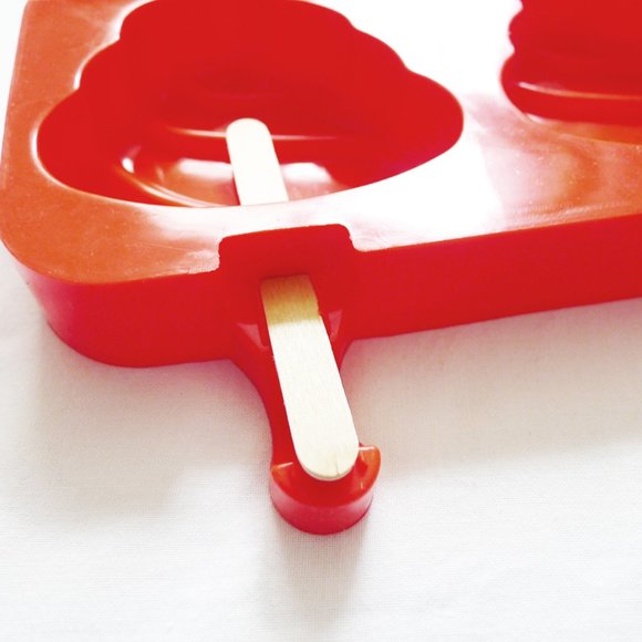 POOP Shaped SILICONE Popsicle Mold + Wooden Sticks - Picture 2 of 3